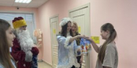В КЦСОН Брасовского района прошло праздничное мероприятие по вручению новогодних подарков детям из малообеспеченных детей - Газета Вестник